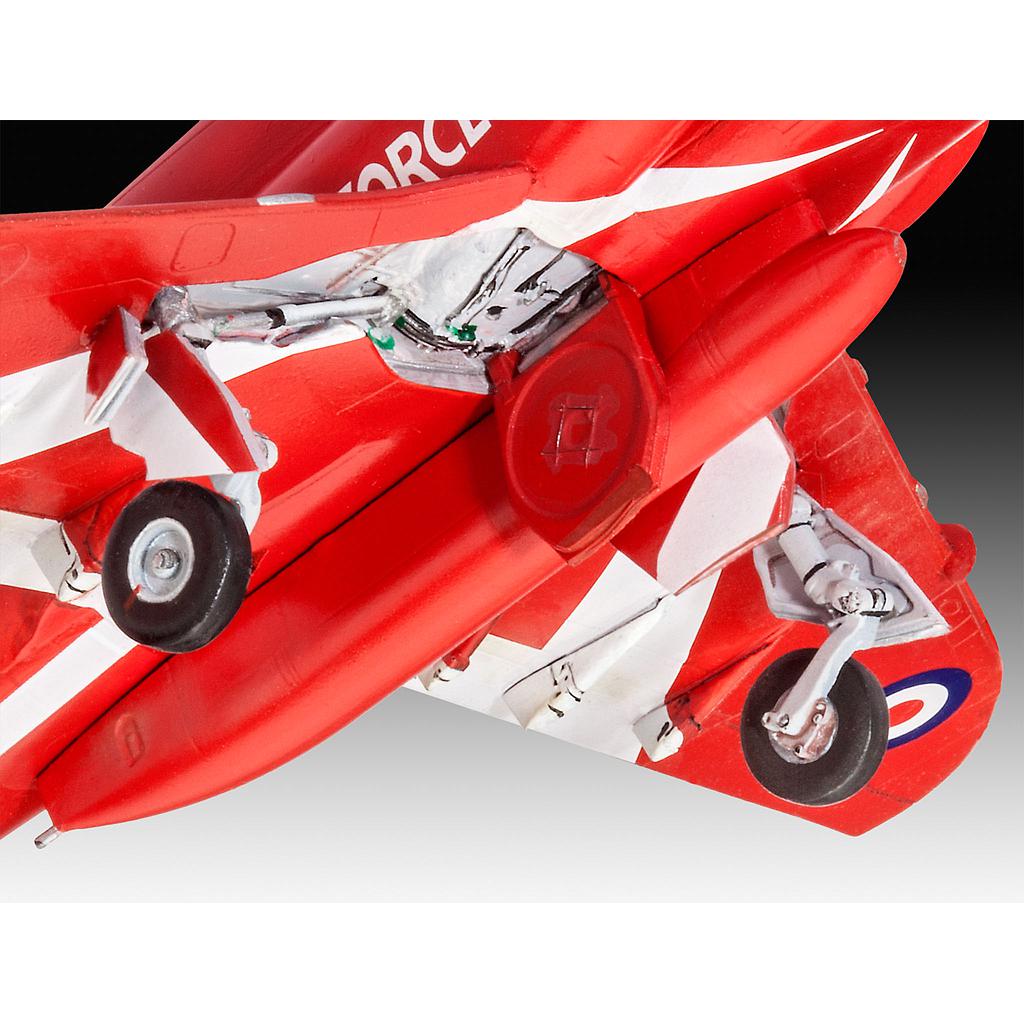 revell_bae_hawk_t.1_red_arrows_1:72_04921R-5.jpg