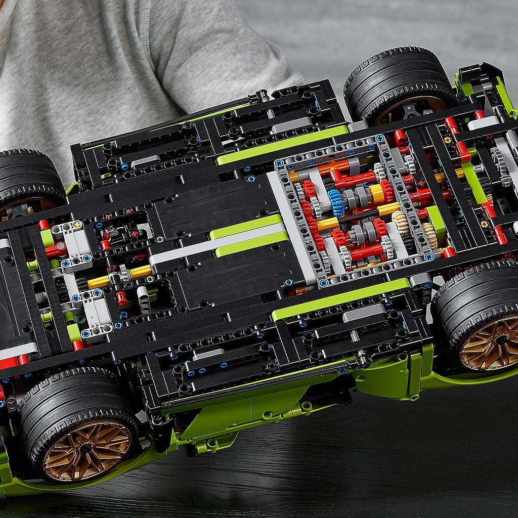 lego_technic_lamborghini_sian_fkp_37_42115L-9.jpg