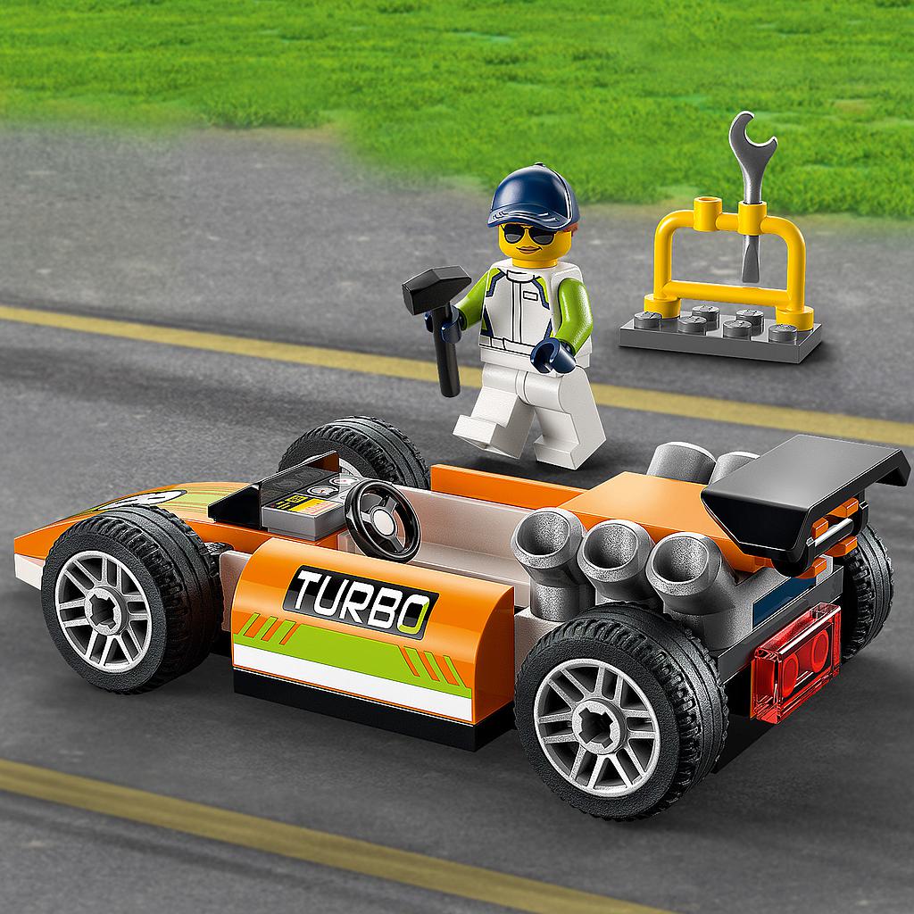 lego_city_võidusõiduauto_60322L_4
