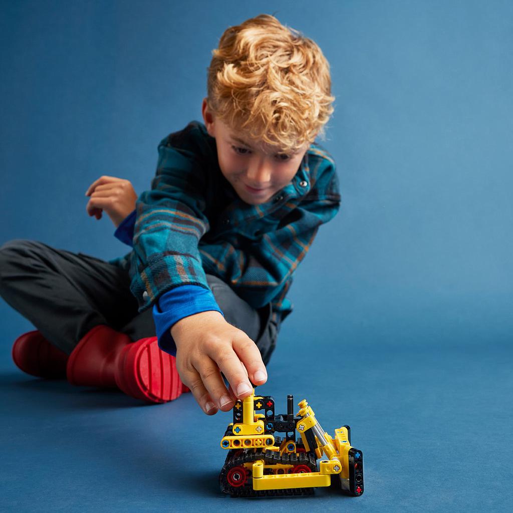 lego_technic_võimas_buldooser_42163L_4