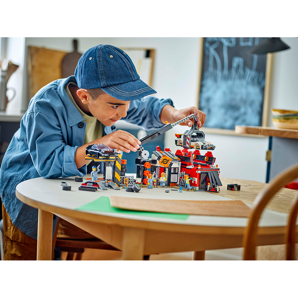 lego_city_lammutustöökoda_koos_autodega_60472L_8