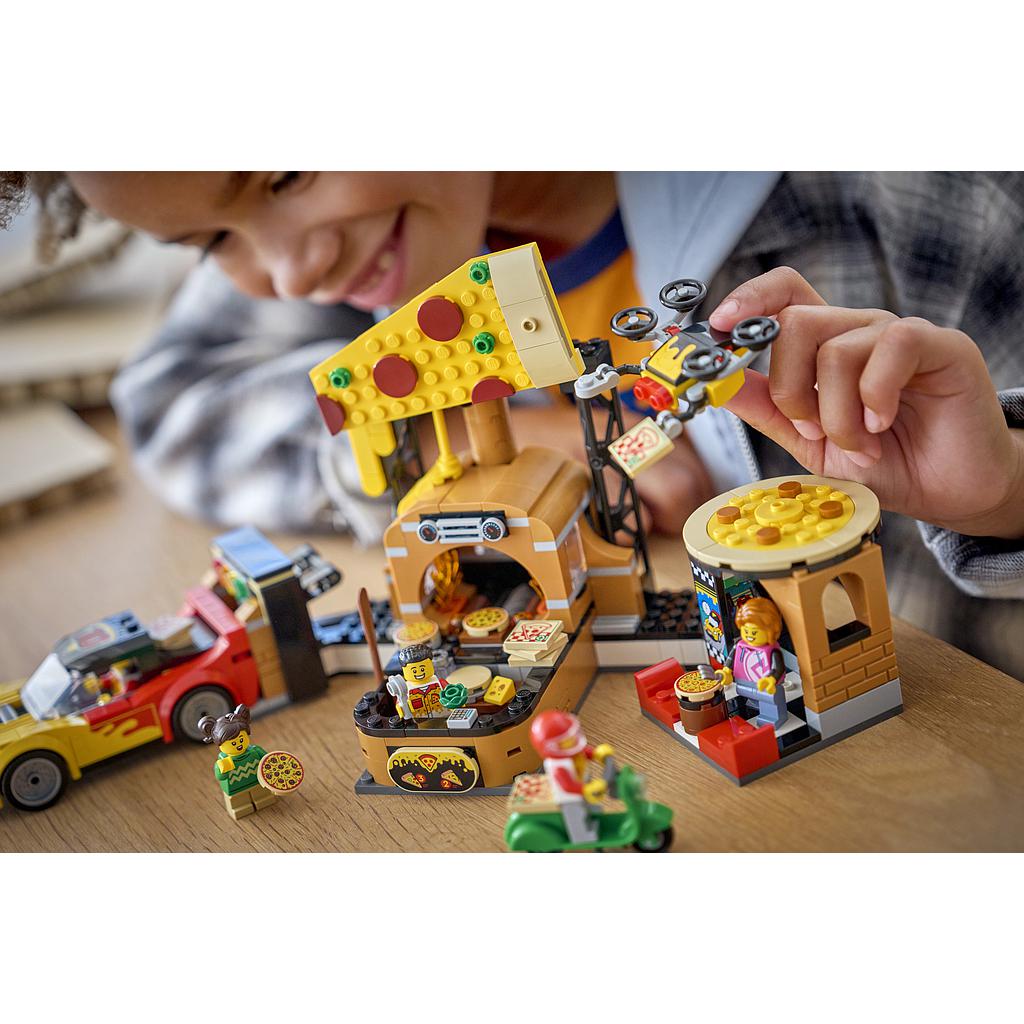 lego_city_pitsakulleri_kogemus_sõidukitega_60496L_8