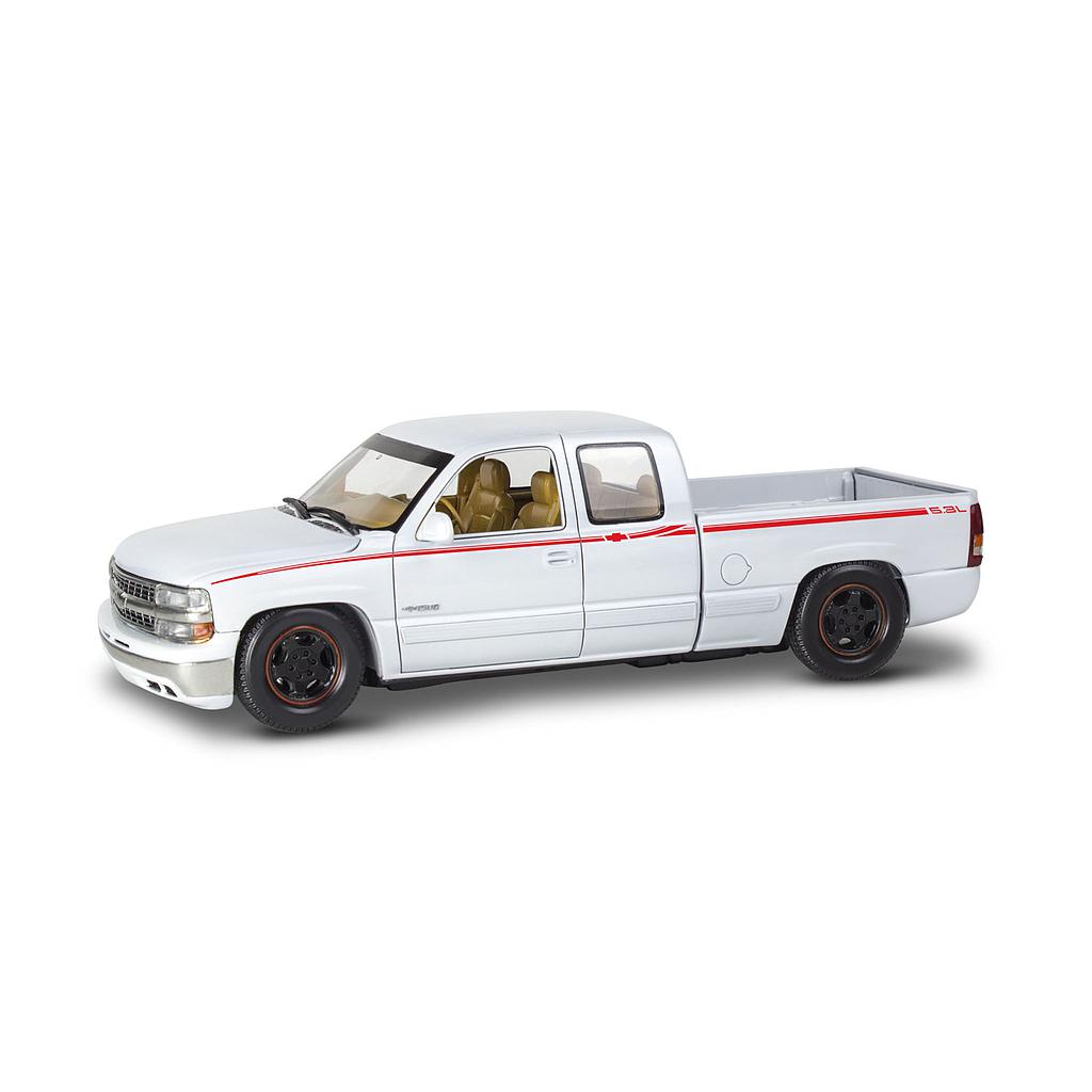 Revell Plastic Model 1999 Chevy Silverado Custom Pickup 1:25